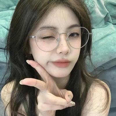 垃圾箱里的婴儿